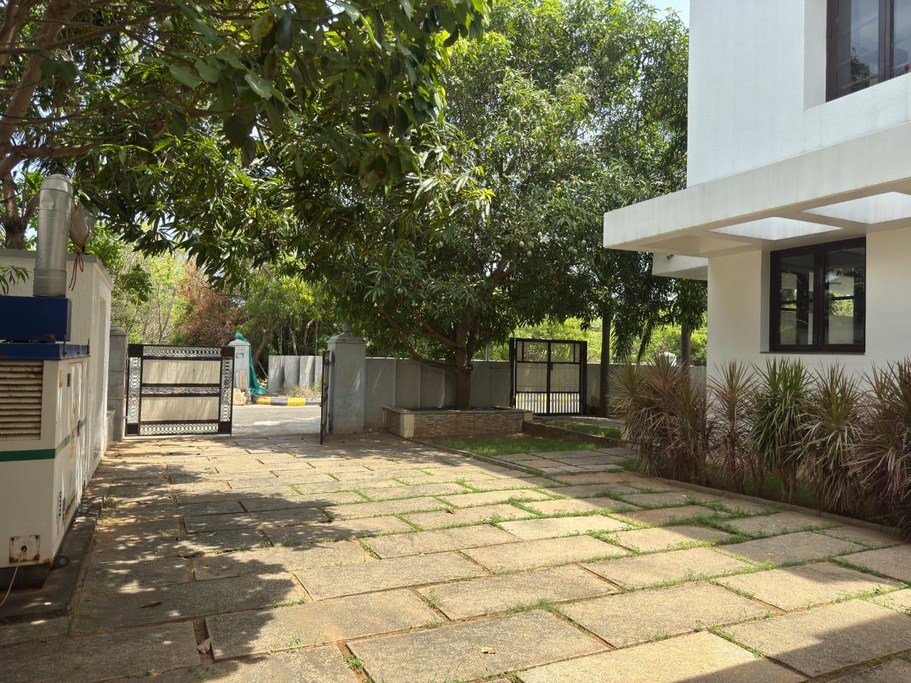03 entrance way - 5 BHK Beach House in Sholinganallur in Uthandi - Sholinganallur