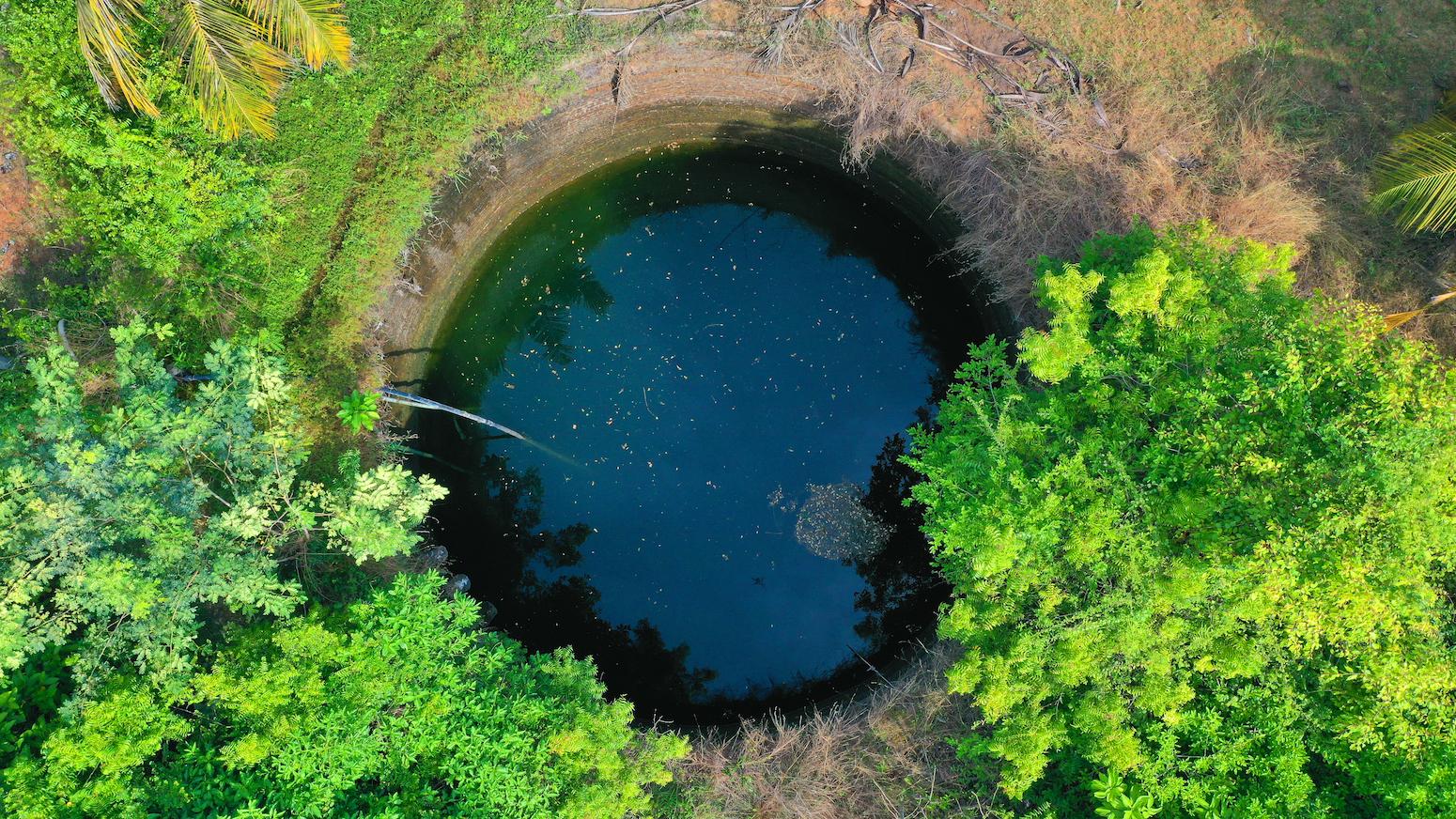 04 well drone view top - Mango Farm Land in Koovathur - ECR