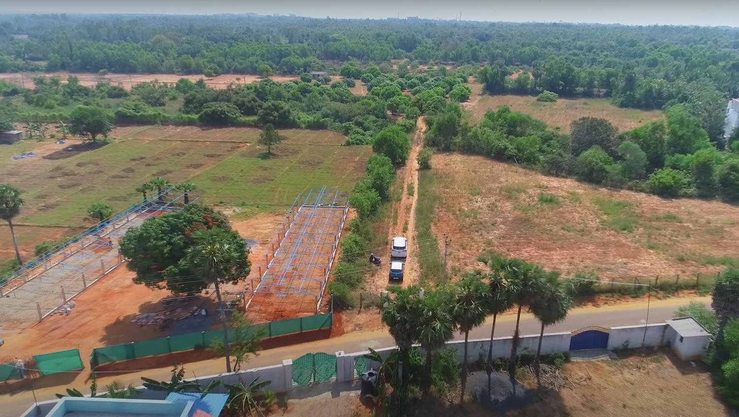 04 entrance gate - Mango Farm Land near Auroville in Mathur