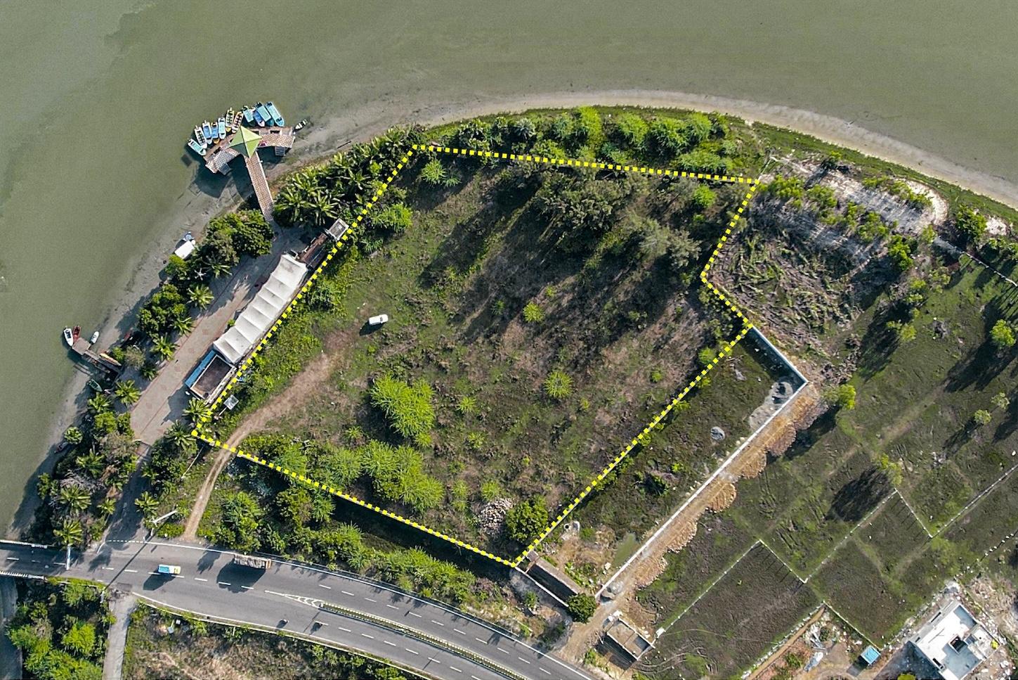 02 aerial view close marked - Backwater Property on Highway in Mudaliarkuppam - ECR