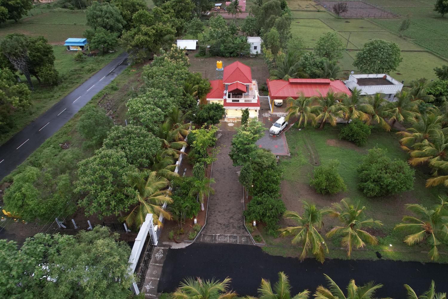 03 drone elevation with road - Fully Developed Farm Land in Vandavasi - Arani