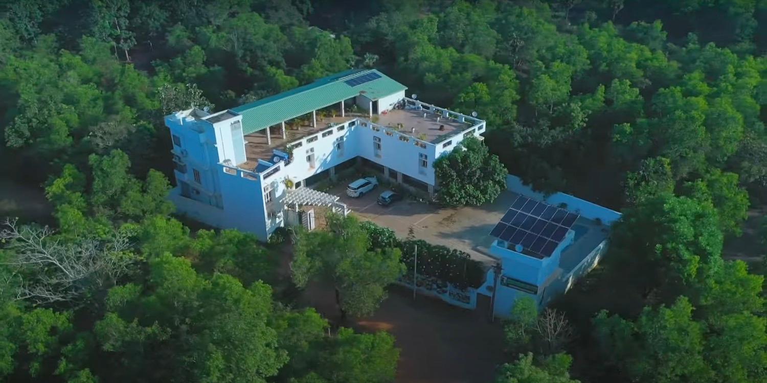 02 dron view near - Guest House with 24 Rooms in Auroville